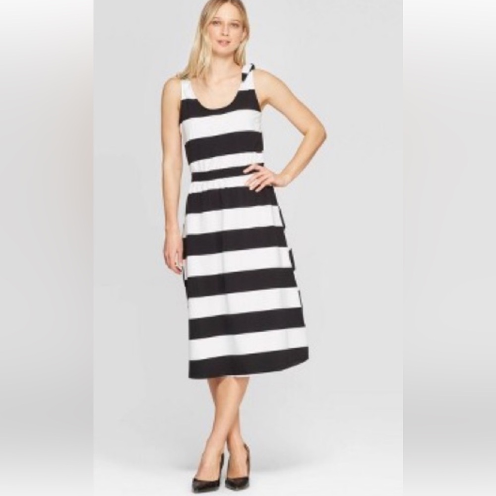 Who What Wear Black and White Midi Dress Medium